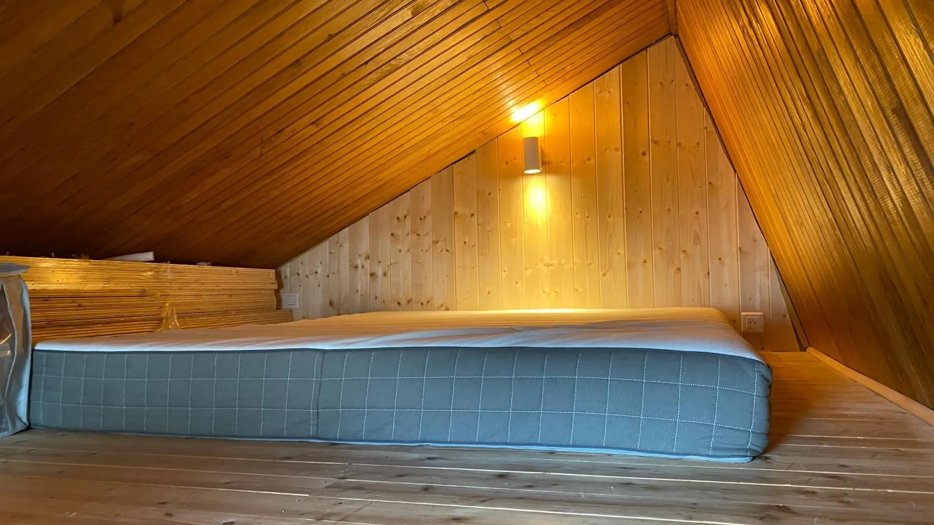 Bel Appartement Type Chalet Avec Balneo Et Jardin Greolieres 0*,